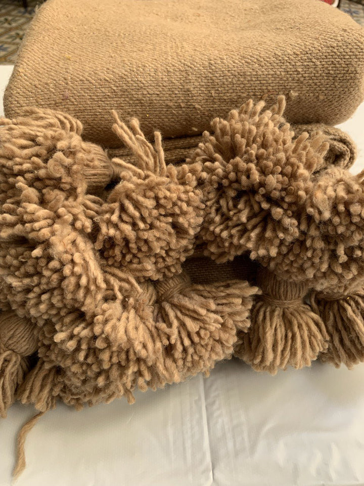 Wool Throw Blanket,Moroccan Pom Pom Throw Blanket Cover,Bohemian Throw Bed