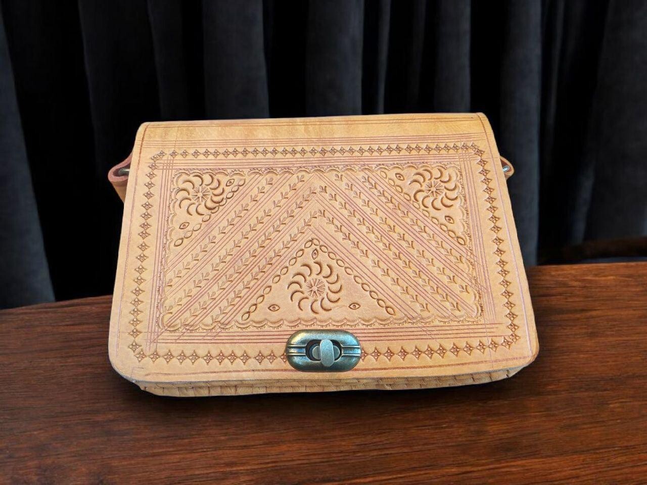 Handmade Natural Leather Boho Crossbody – Simple, Durable