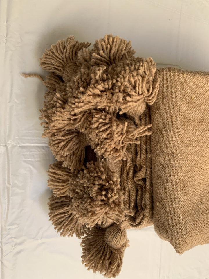 Wool Throw Blanket,Moroccan Pom Pom Throw Blanket Cover,Bohemian Throw Bed